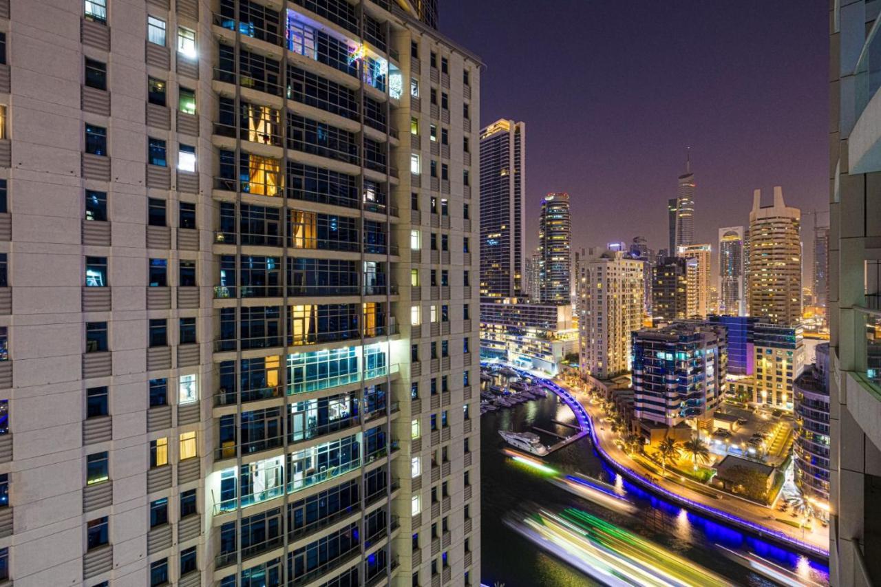 Апартаменти Marina Royal Premium Serviced Marina Wharf - Kids Free Free Check In 24