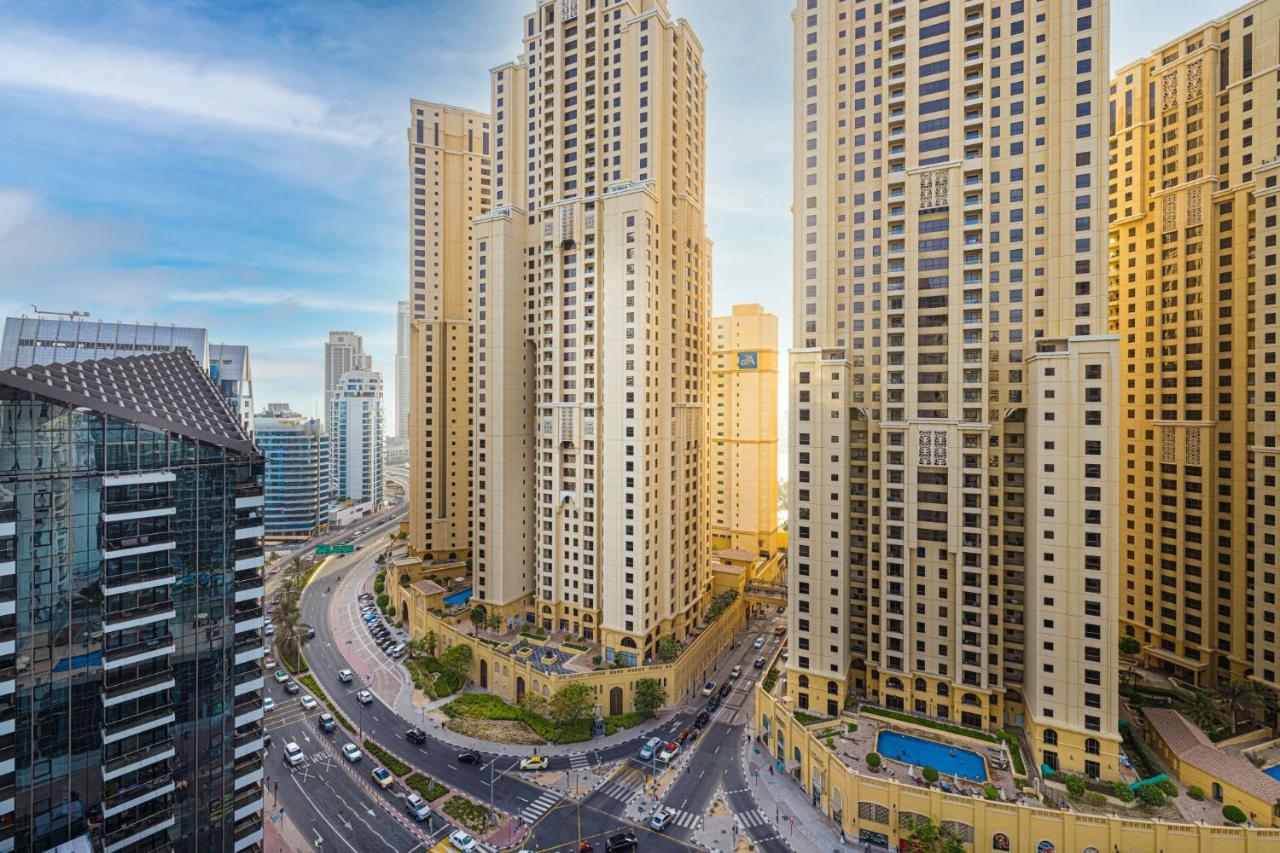 Апартаменти Marina Royal Premium Serviced Marina Wharf - Kids Free Free Check In 24